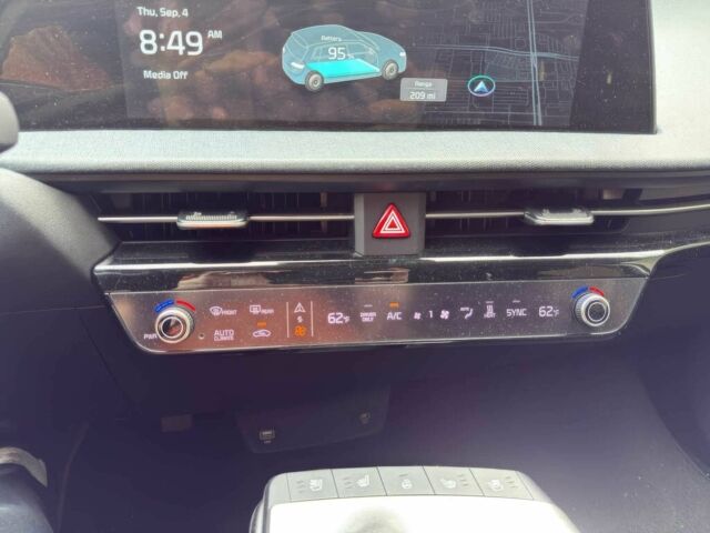 Черный Киа Другая, объемом двигателя 0 л и пробегом 14 тыс. км за 16900 $, фото 11 на Automoto.ua