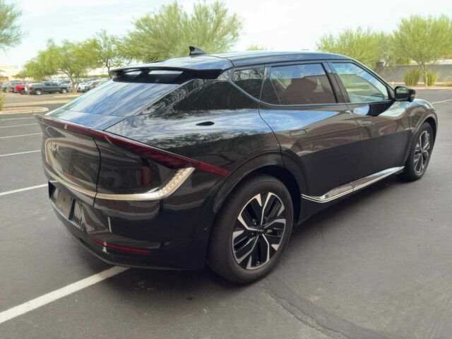 Черный Киа Другая, объемом двигателя 0 л и пробегом 10 тыс. км за 16000 $, фото 6 на Automoto.ua