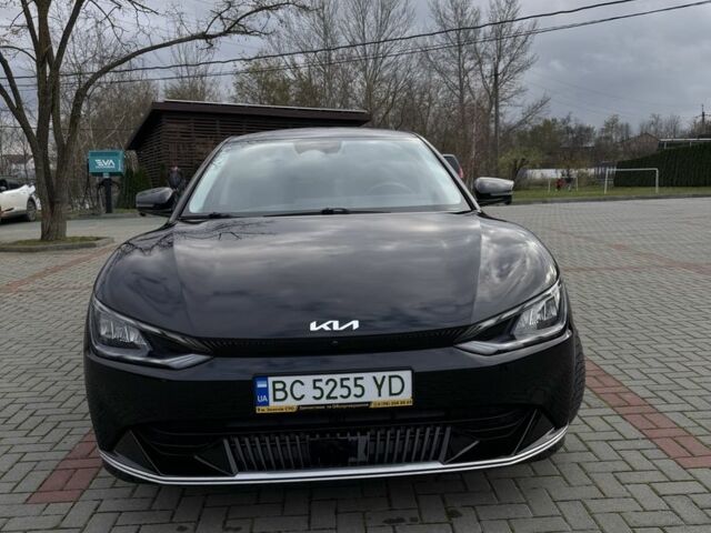 Чорний Кіа Інша, об'ємом двигуна 0 л та пробігом 78 тис. км за 26500 $, фото 3 на Automoto.ua