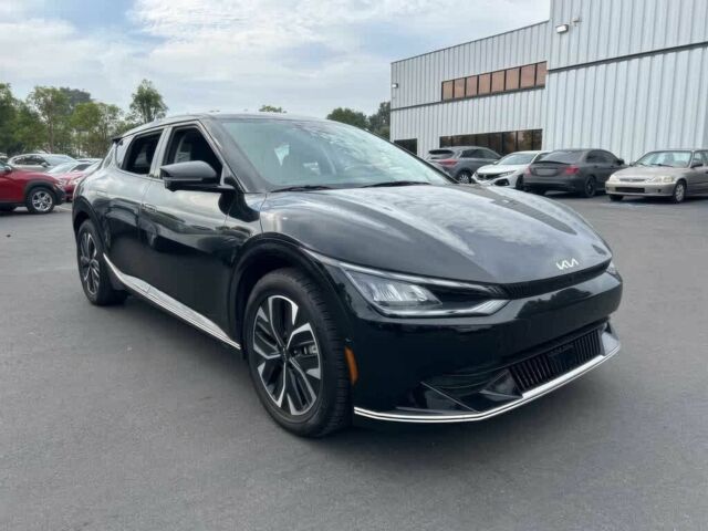 Черный Киа Другая, объемом двигателя 0 л и пробегом 23 тыс. км за 15000 $, фото 4 на Automoto.ua