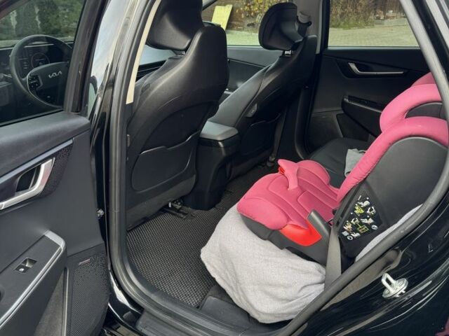 Чорний Кіа Інша, об'ємом двигуна 0 л та пробігом 78 тис. км за 26500 $, фото 16 на Automoto.ua