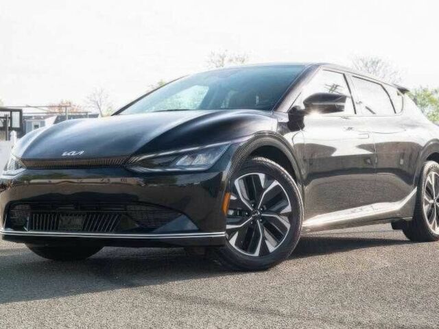 Чорний Кіа Інша, об'ємом двигуна 0 л та пробігом 20 тис. км за 16950 $, фото 2 на Automoto.ua