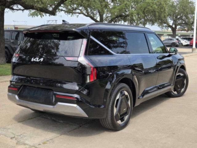 Чорний Кіа Інша, об'ємом двигуна 0 л та пробігом 20 тис. км за 14500 $, фото 5 на Automoto.ua