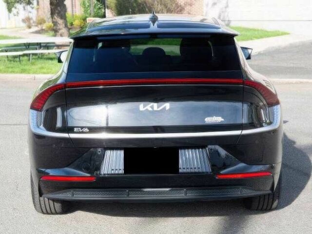 Чорний Кіа Інша, об'ємом двигуна 0 л та пробігом 20 тис. км за 16950 $, фото 5 на Automoto.ua
