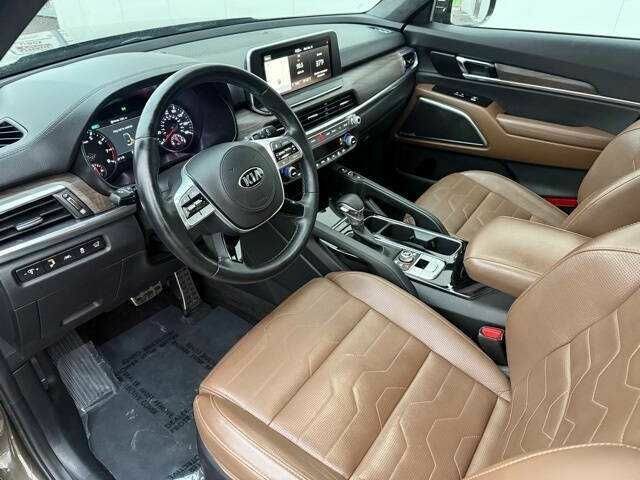 Коричневый Киа Другая, объемом двигателя 3.8 л и пробегом 31 тыс. км за 7900 $, фото 8 на Automoto.ua