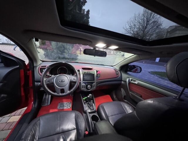 Красный Киа Другая, объемом двигателя 2 л и пробегом 165 тыс. км за 9700 $, фото 12 на Automoto.ua