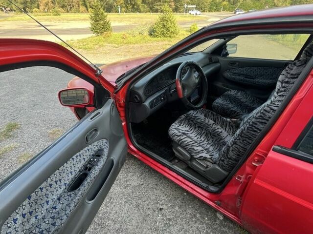 Красный Киа Другая, объемом двигателя 1.5 л и пробегом 245 тыс. км за 1100 $, фото 3 на Automoto.ua