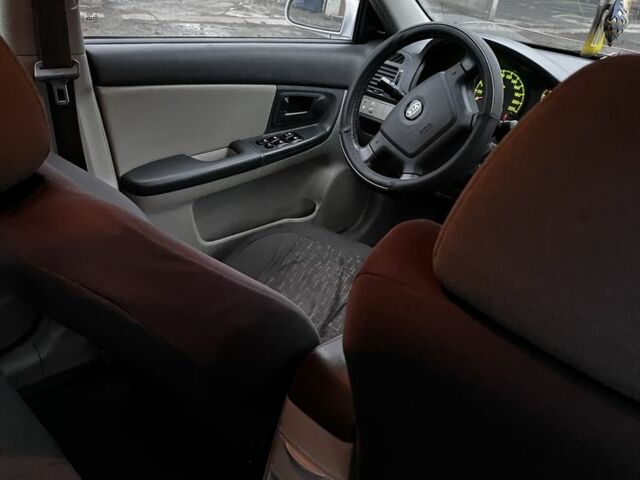 Сірий Кіа Інша, об'ємом двигуна 1.6 л та пробігом 300 тис. км за 5200 $, фото 5 на Automoto.ua