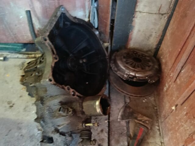 Сірий Кіа Інша, об'ємом двигуна 1.3 л та пробігом 300 тис. км за 955 $, фото 3 на Automoto.ua