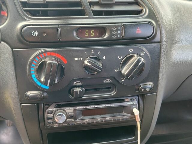 Серый Киа Другая, объемом двигателя 1.5 л и пробегом 257 тыс. км за 2048 $, фото 6 на Automoto.ua