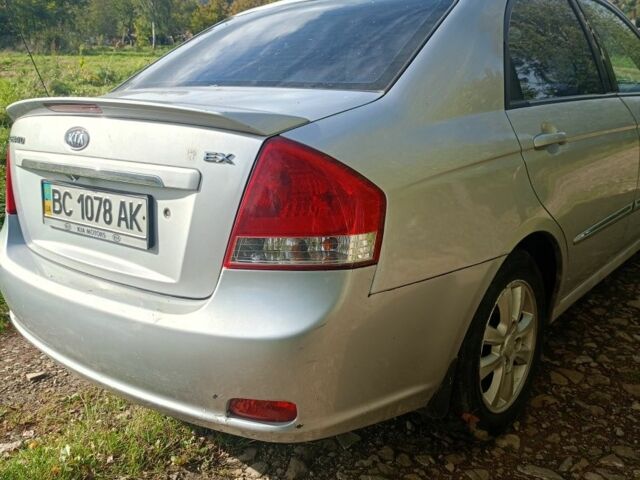 Серый Киа Другая, объемом двигателя 1.6 л и пробегом 224 тыс. км за 3700 $, фото 2 на Automoto.ua