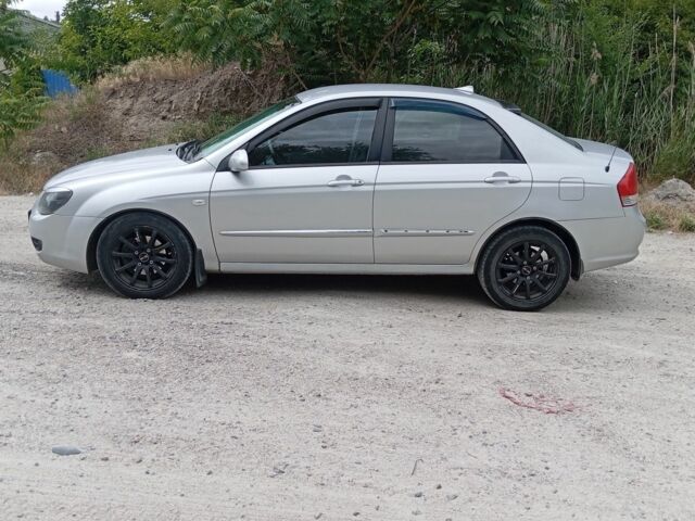 Серый Киа Другая, объемом двигателя 1.6 л и пробегом 240 тыс. км за 4500 $, фото 15 на Automoto.ua