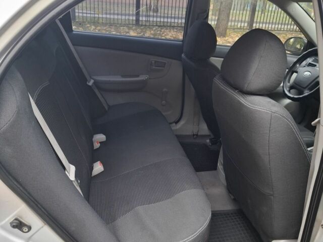 Киа Другая 2008 в Днепре (Днепропетровске) на Automoto.ua Серый Киа Другая, объемом двигателя 1.6 л и пробегом 100 тыс. км за 3600 $, фото 11 на Automoto.ua