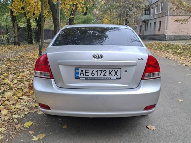 Киа Другая 2008 в Днепре (Днепропетровске) на Automoto.ua Серый Киа Другая, объемом двигателя 1.6 л и пробегом 100 тыс. км за 3600 $, фото 2 на Automoto.ua