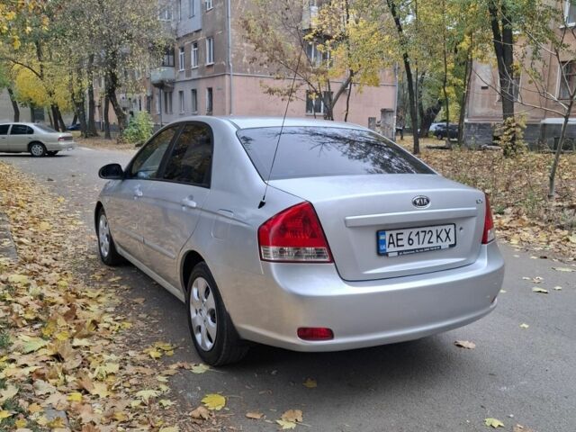 Киа Другая 2008 в Днепре (Днепропетровске) на Automoto.ua Серый Киа Другая, объемом двигателя 1.6 л и пробегом 100 тыс. км за 3600 $, фото 4 на Automoto.ua