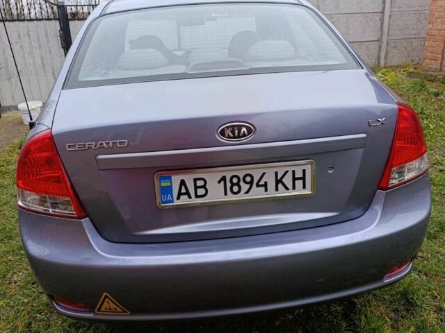 Серый Киа Другая, объемом двигателя 1.6 л и пробегом 200 тыс. км за 4100 $, фото 6 на Automoto.ua