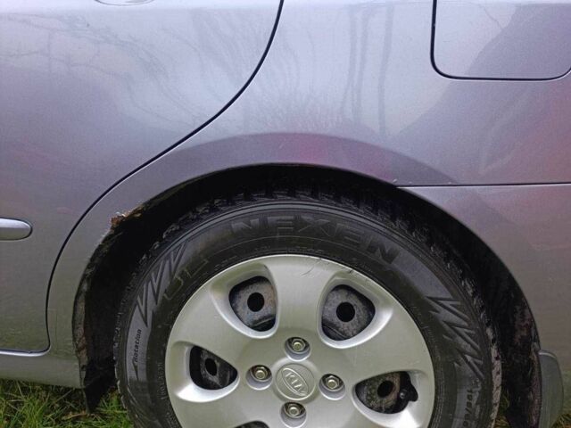 Серый Киа Другая, объемом двигателя 1.6 л и пробегом 200 тыс. км за 4100 $, фото 3 на Automoto.ua