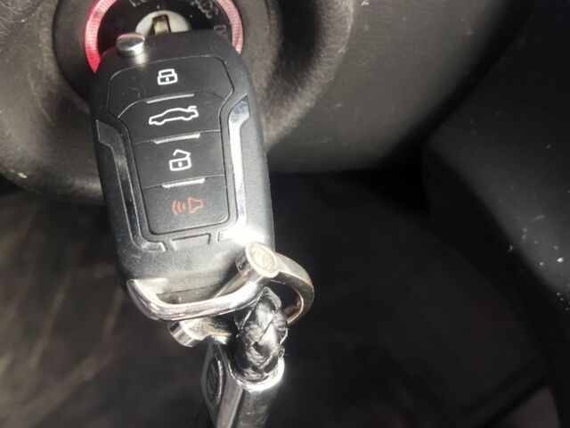 Серый Киа Другая, объемом двигателя 2 л и пробегом 190 тыс. км за 8800 $, фото 6 на Automoto.ua