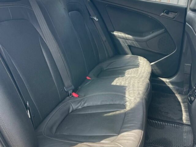 Серый Киа Другая, объемом двигателя 2 л и пробегом 185 тыс. км за 8000 $, фото 6 на Automoto.ua