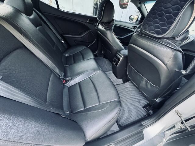 Сірий Кіа Інша, об'ємом двигуна 2 л та пробігом 245 тис. км за 7999 $, фото 7 на Automoto.ua