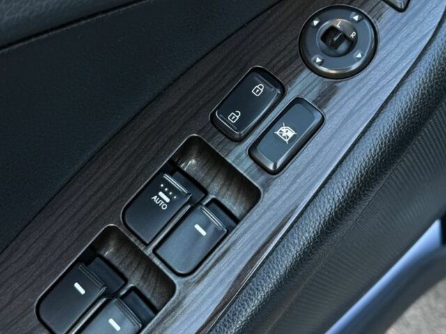 Серый Киа Другая, объемом двигателя 2 л и пробегом 315 тыс. км за 7500 $, фото 13 на Automoto.ua