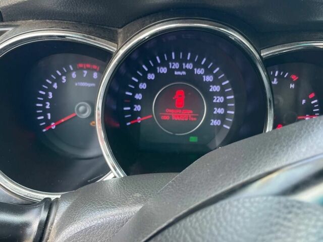 Серый Киа Другая, объемом двигателя 2 л и пробегом 185 тыс. км за 8000 $, фото 4 на Automoto.ua