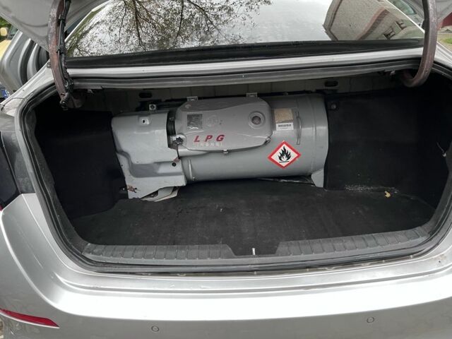 Сірий Кіа Інша, об'ємом двигуна 2 л та пробігом 200 тис. км за 6999 $, фото 7 на Automoto.ua