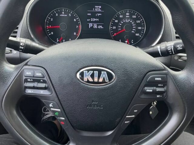 Серый Киа Другая, объемом двигателя 1.8 л и пробегом 217 тыс. км за 8000 $, фото 5 на Automoto.ua