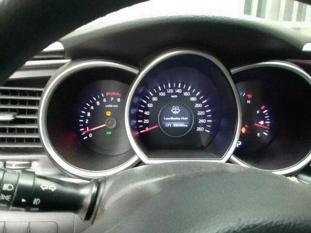 Сірий Кіа Інша, об'ємом двигуна 2 л та пробігом 300 тис. км за 6500 $, фото 4 на Automoto.ua