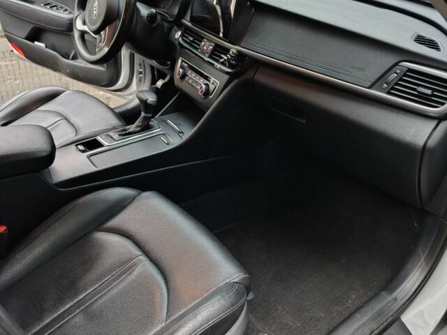 Серый Киа Другая, объемом двигателя 2 л и пробегом 265 тыс. км за 266 $, фото 5 на Automoto.ua