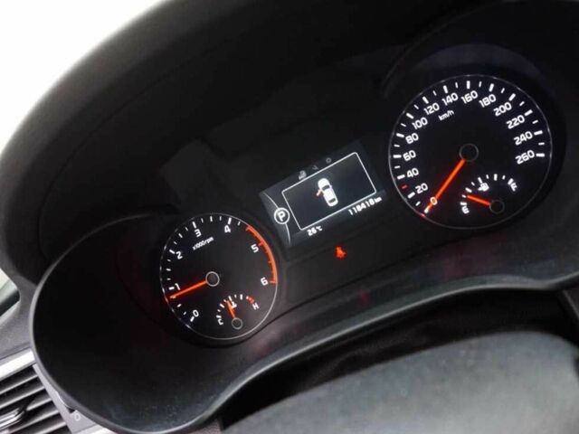 Серый Киа Другая, объемом двигателя 1.7 л и пробегом 118 тыс. км за 3200 $, фото 2 на Automoto.ua