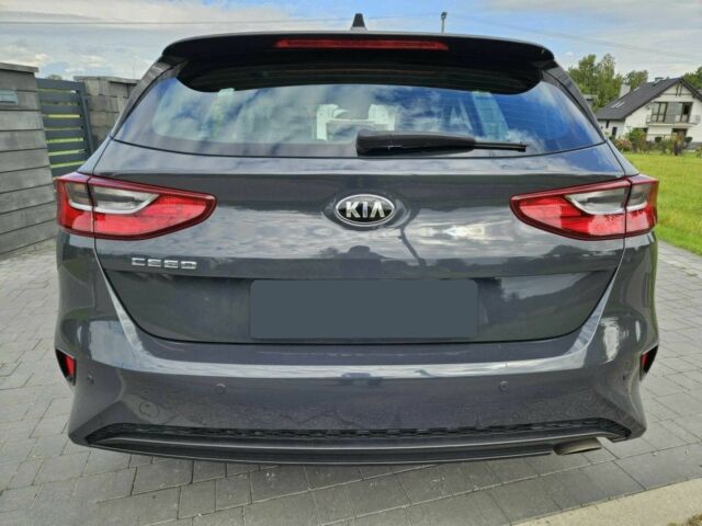 Сірий Кіа Інша, об'ємом двигуна 2 л та пробігом 48 тис. км за 14600 $, фото 3 на Automoto.ua