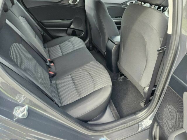 Сірий Кіа Інша, об'ємом двигуна 2 л та пробігом 48 тис. км за 14600 $, фото 8 на Automoto.ua