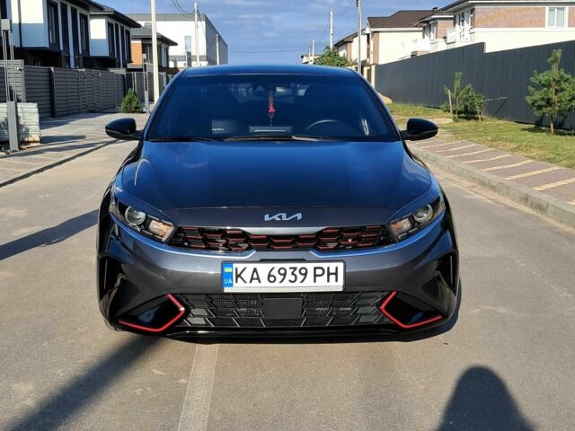 Сірий Кіа Інша, об'ємом двигуна 2 л та пробігом 64 тис. км за 17300 $, фото 1 на Automoto.ua