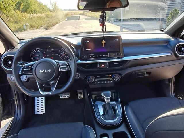 Сірий Кіа Інша, об'ємом двигуна 2 л та пробігом 64 тис. км за 17300 $, фото 4 на Automoto.ua