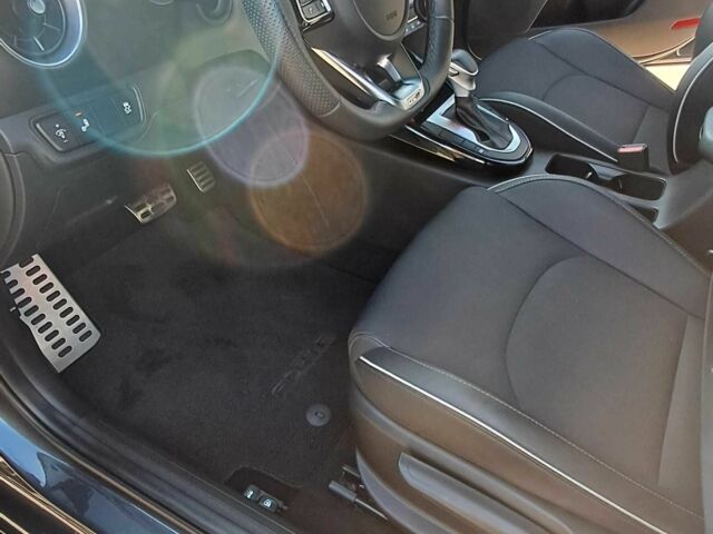 Сірий Кіа Інша, об'ємом двигуна 2 л та пробігом 64 тис. км за 17300 $, фото 6 на Automoto.ua