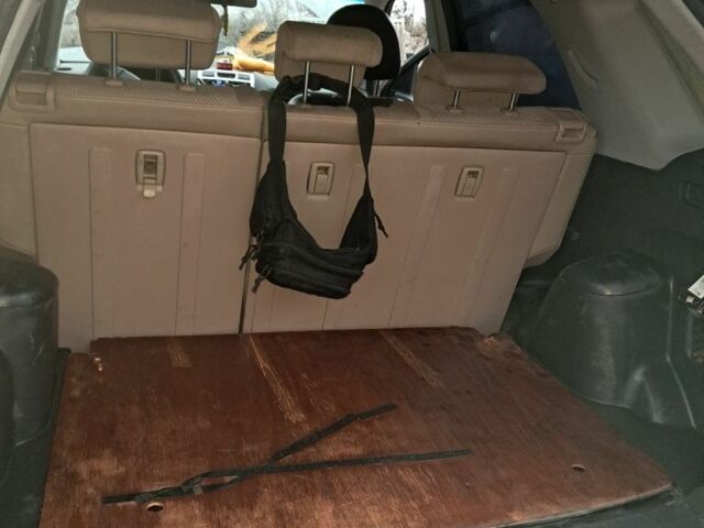 Серый Киа Другая, объемом двигателя 2 л и пробегом 315 тыс. км за 3313 $, фото 6 на Automoto.ua