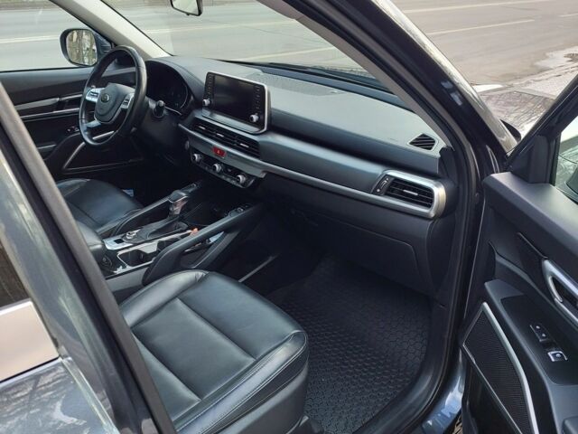 Серый Киа Другая, объемом двигателя 0 л и пробегом 68 тыс. км за 25000 $, фото 4 на Automoto.ua