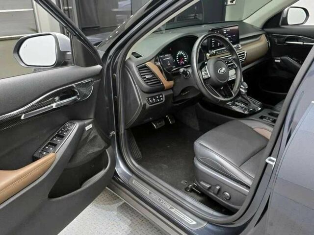 Серый Киа Другая, объемом двигателя 1.6 л и пробегом 19 тыс. км за 15600 $, фото 5 на Automoto.ua