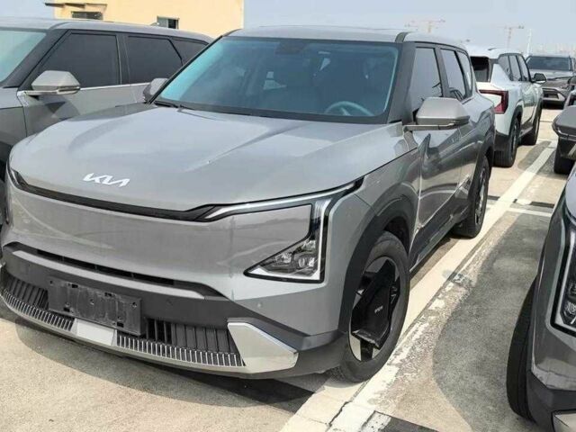 Серый Киа Другая, объемом двигателя 0 л и пробегом 19 тыс. км за 21300 $, фото 4 на Automoto.ua