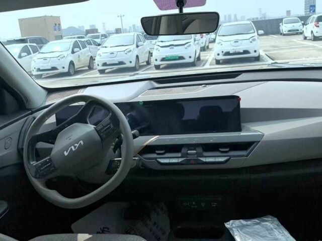 Серый Киа Другая, объемом двигателя 0 л и пробегом 19 тыс. км за 21300 $, фото 2 на Automoto.ua