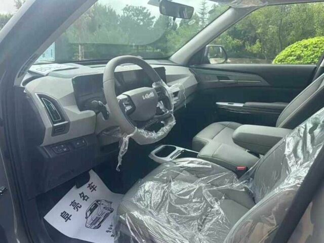 Сірий Кіа Інша, об'ємом двигуна 0 л та пробігом 1 тис. км за 22000 $, фото 5 на Automoto.ua