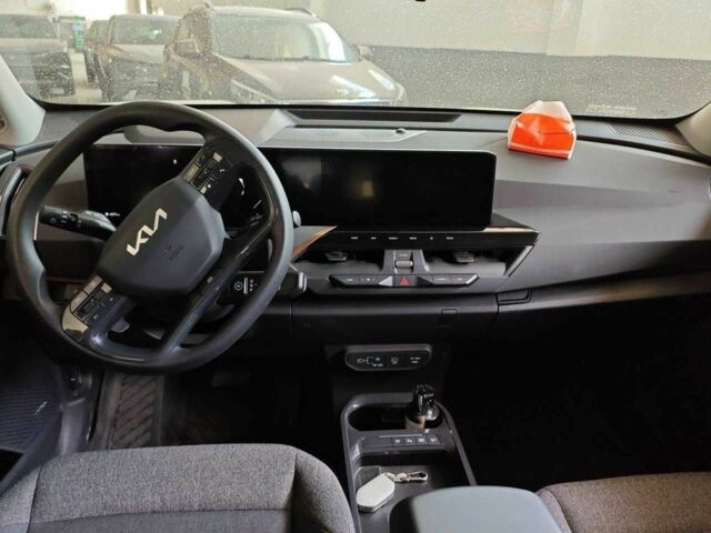 Сірий Кіа Інша, об'ємом двигуна 0 л та пробігом 23 тис. км за 23500 $, фото 4 на Automoto.ua