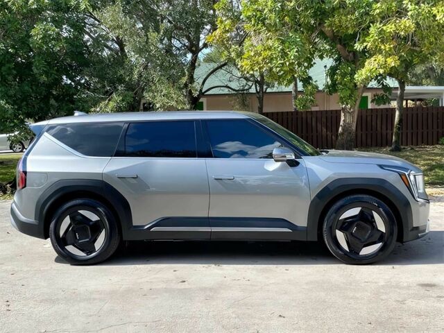 Сірий Кіа Інша, об'ємом двигуна 0 л та пробігом 12 тис. км за 14500 $, фото 6 на Automoto.ua