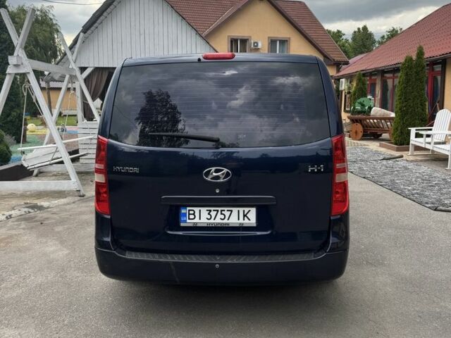 Синий Киа Другая, объемом двигателя 2.5 л и пробегом 80 тыс. км за 13000 $, фото 2 на Automoto.ua
