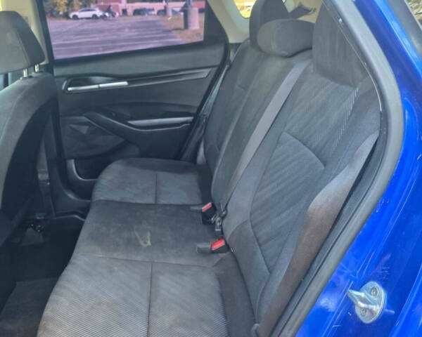 Киа Другая 2021 в Тернополе на Automoto.ua Синий Киа Другая, объемом двигателя 2 л и пробегом 35 тыс. км за 4400 $, фото 6 на Automoto.ua