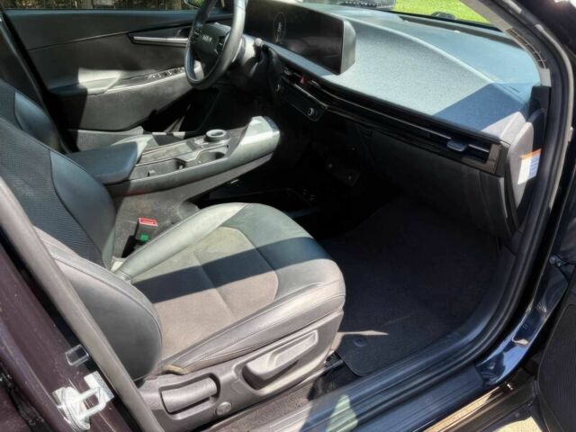 Синій Кіа Інша, об'ємом двигуна 0 л та пробігом 25 тис. км за 28000 $, фото 8 на Automoto.ua