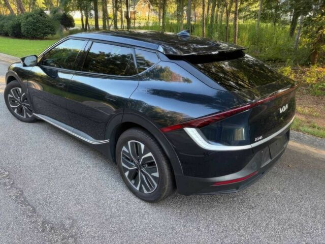 Синій Кіа Інша, об'ємом двигуна 0 л та пробігом 25 тис. км за 28000 $, фото 4 на Automoto.ua