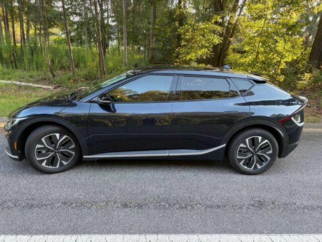 Синій Кіа Інша, об'ємом двигуна 0 л та пробігом 25 тис. км за 28000 $, фото 3 на Automoto.ua