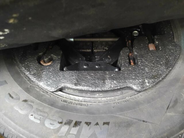 Помаранчевий Кіа Інша, об'ємом двигуна 2 л та пробігом 500 тис. км за 5400 $, фото 5 на Automoto.ua